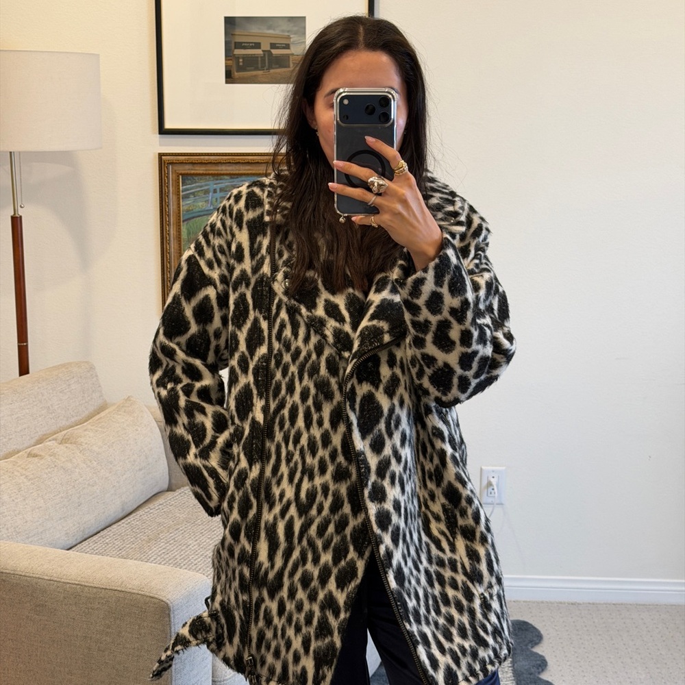 Banana Republic Black and White Leopard Teddy Jacket